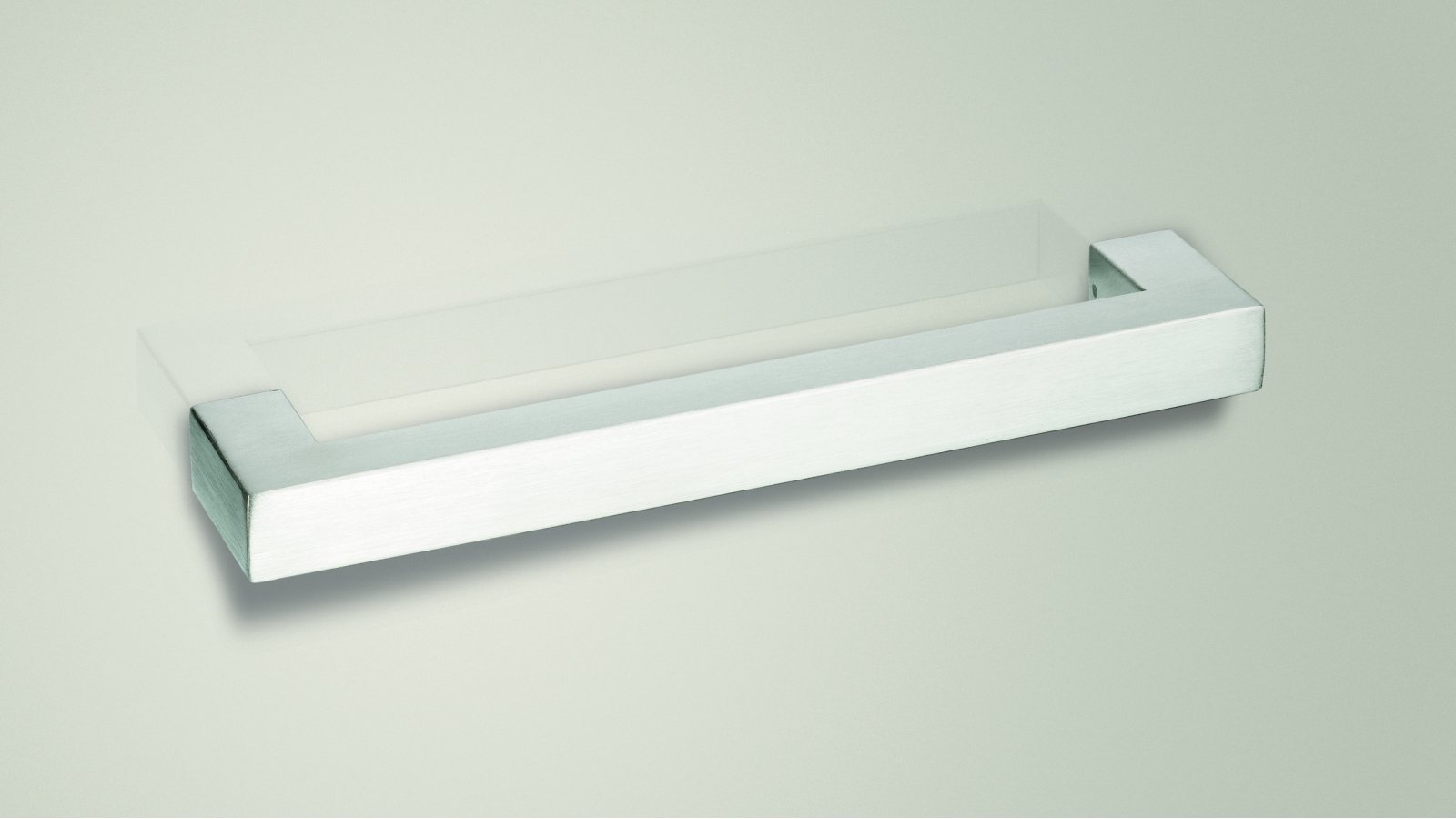 Gehrungsgriff-Weisswasser-edelstahlfarbig-Edelstahl-Stahl-laenge-208-SW-221448-anwendung Gehrungsgriff Weißwasser Edelstahl gebürstet - 208 mm lang vor weißem Hintergrund