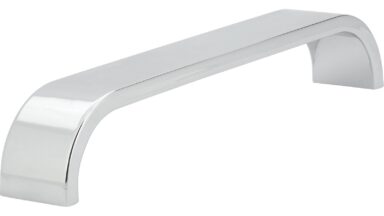 Griff Bad-Säckingen Druckguss chrom glänzend - 232 mm lang  vor weißem Hintergrund