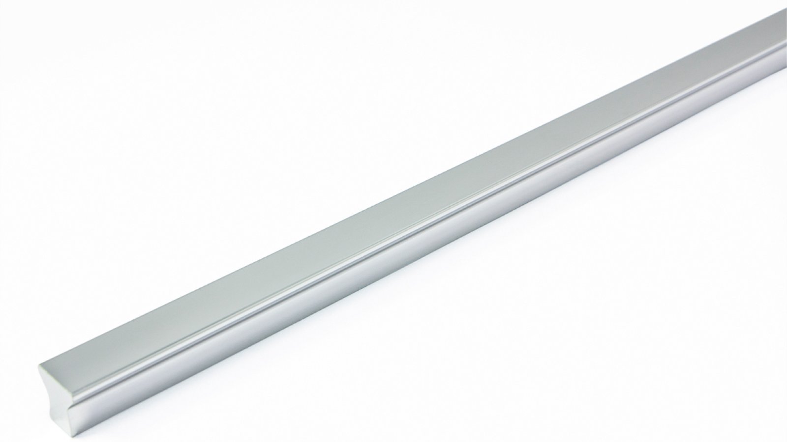 Griff Blumberg Kunststoff Metallfolieneffekt - silber glänzend - 340 mm lang  vor weißem Hintergrund
