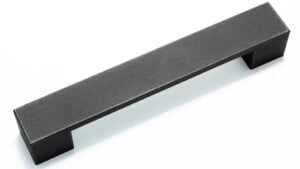 Griff Kirkel Kunststoff - grau-silber - 164 mm lang  vor weißem Hintergrund