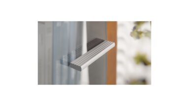 Griff Oldenburg Kunststoff Metallfolieneffekt - edelstahleffekt - 200 mm lang  vor weißem Hintergrund