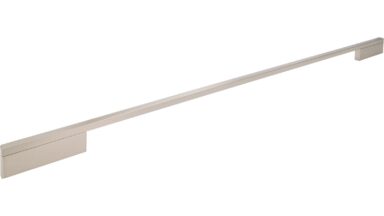 Griff Wendlingen Aluminium vernickelt feingeschliffen - 604 mm lang vor weißem Hintergrund