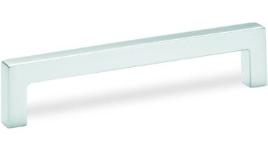 Design-Bügelgriff Reinbek Zamak verchromt matt - 138 mm lang vor weißem Hintergrund