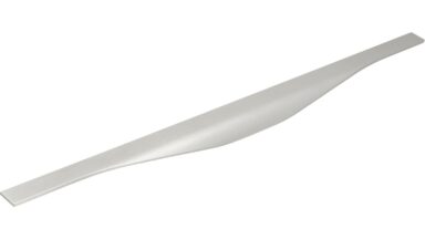 Griffleiste Michendorf Aluminium gebürstet - 595 mm lang  vor weißem Hintergrund