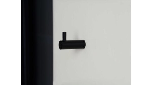Haken Bisingen Stahl schwarz matt pulverbeschichtet - 28 mm lang  vor weißem Hintergrund