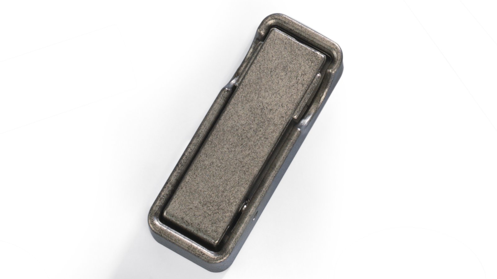 Haken Geisenfeld Kunststoff - vintageeffekt - 70 mm lang  vor weißem Hintergrund