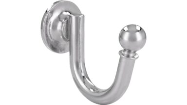Haken Herten Druckguss chrom glänzend - 44 mm lang  vor weißem Hintergrund