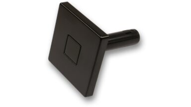 Haken Ketsch Kunststoff schwarz - 56 mm lang  vor weißem Hintergrund