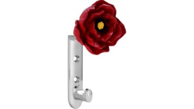 Haken Mölln Druckguss - Kunststoff chrom glänzend rot - 125 mm lang vor weißem Hintergrund