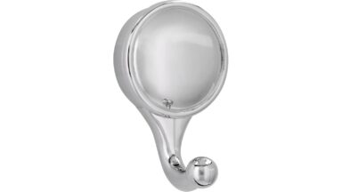 Haken Netphen Druckguss chrom glänzend - 64 mm lang vor weißem Hintergrund