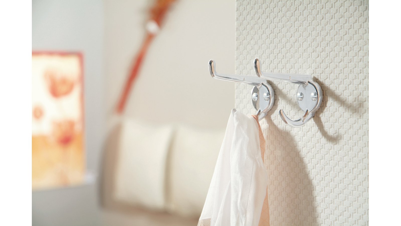 Kleiderhaken-Speyer-chrom-Zinkdruckguss-laenge-72-237216-anwendung Haken Speyer Druckguss chrom glänzend - 72 mm lang vor weißem Hintergrund