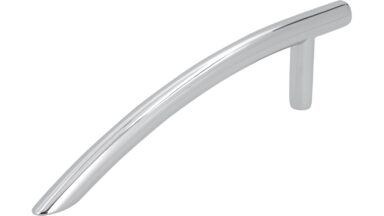 Griff Albstadt Druckguss chrom glänzend - 126 mm lang vor weißem Hintergrund