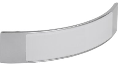 Griff Bad-Bentheim Druckguss - Kunststoff chrom glänzend glaseffekt weiß - 137 mm lang  vor weißem Hintergrund