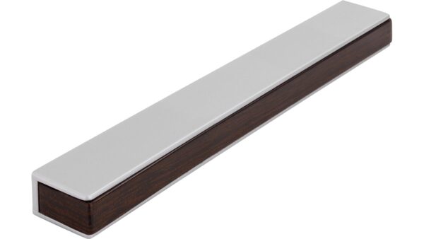 Griff Bad-Doberan Kunststoff metallisiert weißaluminium bedruckt braun - 172 mm lang  vor weißem Hintergrund