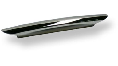 Griff Bad-Salzungen Druckguss chrom glänzend - 193 mm lang vor weißem Hintergrund