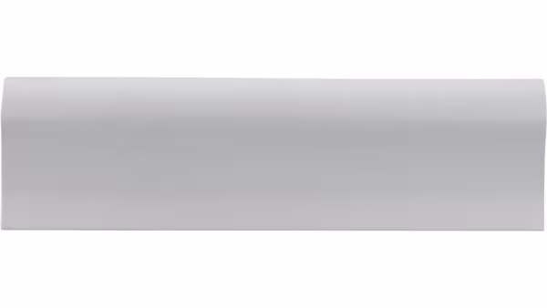 Griff Berlin Aluminium silber natur matt - 84 mm lang  vor weißem Hintergrund