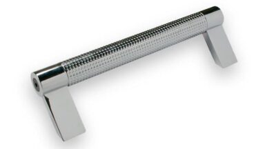 Griff Bönen Druckguss chrom glänzend - 182 mm lang  vor weißem Hintergrund