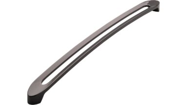 Griff Boizenburg Druckguss Schwarz chrom - 340 mm lang  vor weißem Hintergrund