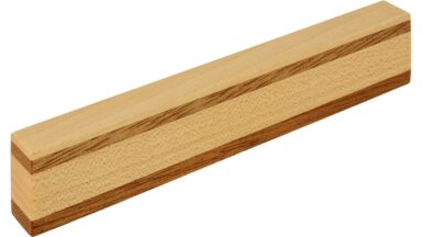 Griff Brand-Erbisdorf Holz ahorn natur lackiert mahagoni natur lackiert - 128 mm lang vor weißem Hintergrund