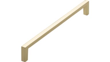 Griff Bruckmühl Druckguss glänzend vermessingt - 200 mm lang vor weißem Hintergrund