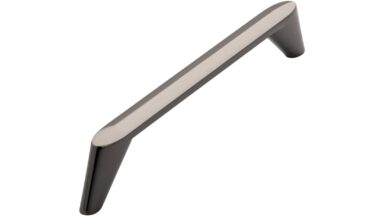 Griff Burgau Druckguss Schwarz chrom - 174 mm lang vor weißem Hintergrund