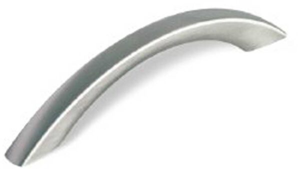 Griff Calbe Kunststoff nickel matt gebürstet - 134 mm lang  vor weißem Hintergrund