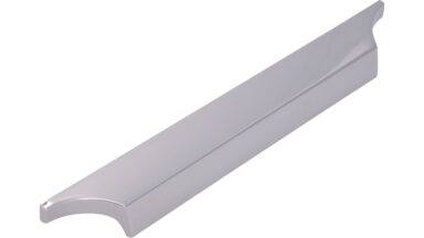 Griff Colditz Druckguss chrom glänzend - 218 mm lang vor weißem Hintergrund