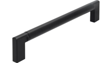 Griff Ebersberg Aluminium - Druckguss schwarz matt pulverbeschichtet schwarz matt pulverbeschichtet - 174 mm lang vor weißem Hintergrund