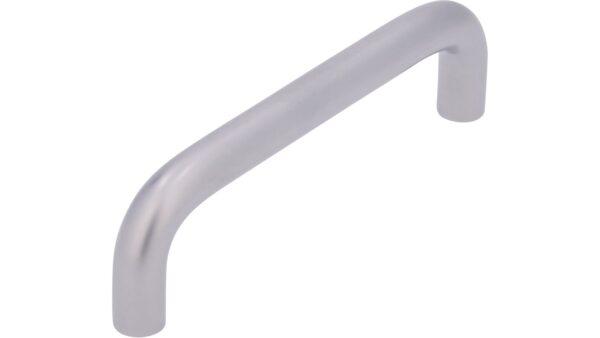 Griff Eckental Stahl chrom matt - 106 mm lang vor weißem Hintergrund