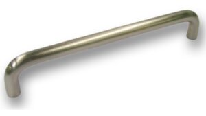 Griff Eckental Zinkdruckguß - vernickelt feingeschliffen - 202 mm lang  vor weißem Hintergrund