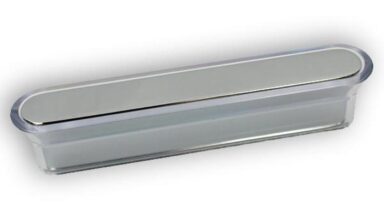 Griff Engelskirchen Zinkdruckguß - chrom glänzend, Kunststoff Glaseffekt - glasklar - 118 mm lang vor weißem Hintergrund