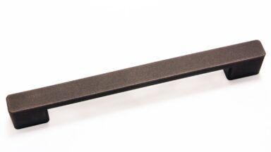 Griff Flecken Kunststoff - grau-kupfer - 186 mm lang  vor weißem Hintergrund