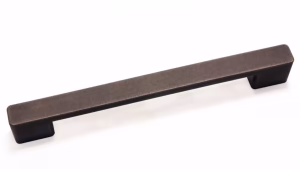 Griff Flecken Kunststoff - grau-kupfer - 186 mm lang vor weißem Hintergrund