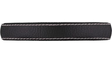 Griff Flöha Kunstleder - Kunststoff schwarz - 138 mm lang  vor weißem Hintergrund