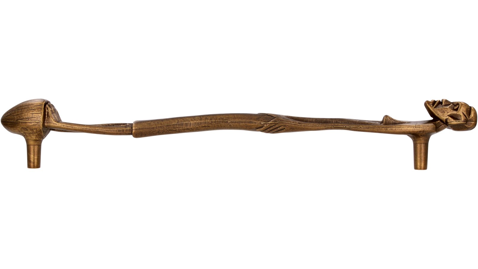 Griff Gauting Druckguss altmessingfarbig brüniert getrommelt - 335 mm lang  vor weißem Hintergrund