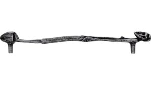 Griff Gauting Druckguss altsilberfarbig - 335 mm lang  vor weißem Hintergrund