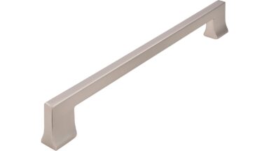 Griff Gommern Druckguss edelstahleffekt - 212 mm lang vor weißem Hintergrund
