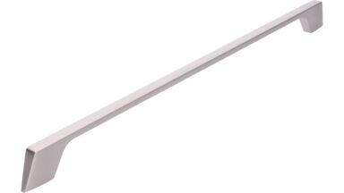 Griff Grenzhausen Druckguss edelstahleffekt - 356 mm lang vor weißem Hintergrund
