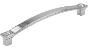 Griff Gunzenhausen Druckguss chrom glänzend swarovski® kristalle - 142 mm lang  vor weißem Hintergrund