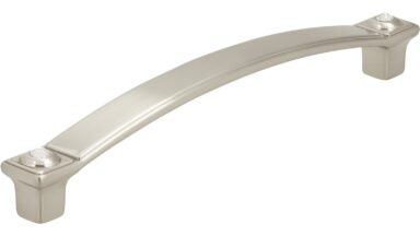 Griff Gunzenhausen Druckguss vernickelt feingeschliffen swarovski® kristalle - 142 mm lang vor weißem Hintergrund