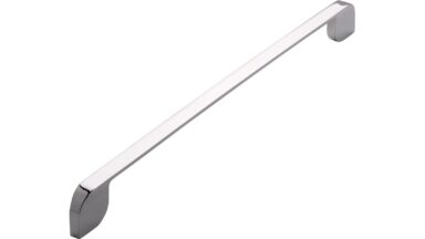 Griff Herrsching Druckguss chrom glänzend - 328 mm lang vor weißem Hintergrund
