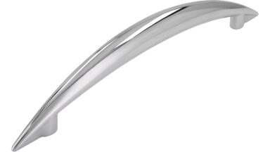 Griff Herzogenrath Druckguss chrom glänzend - 165 mm lang  vor weißem Hintergrund