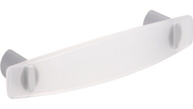 Griff Homburg Kunststoff glaseffekt matt natur metallisiert weißaluminium - 123 mm lang  vor weißem Hintergrund