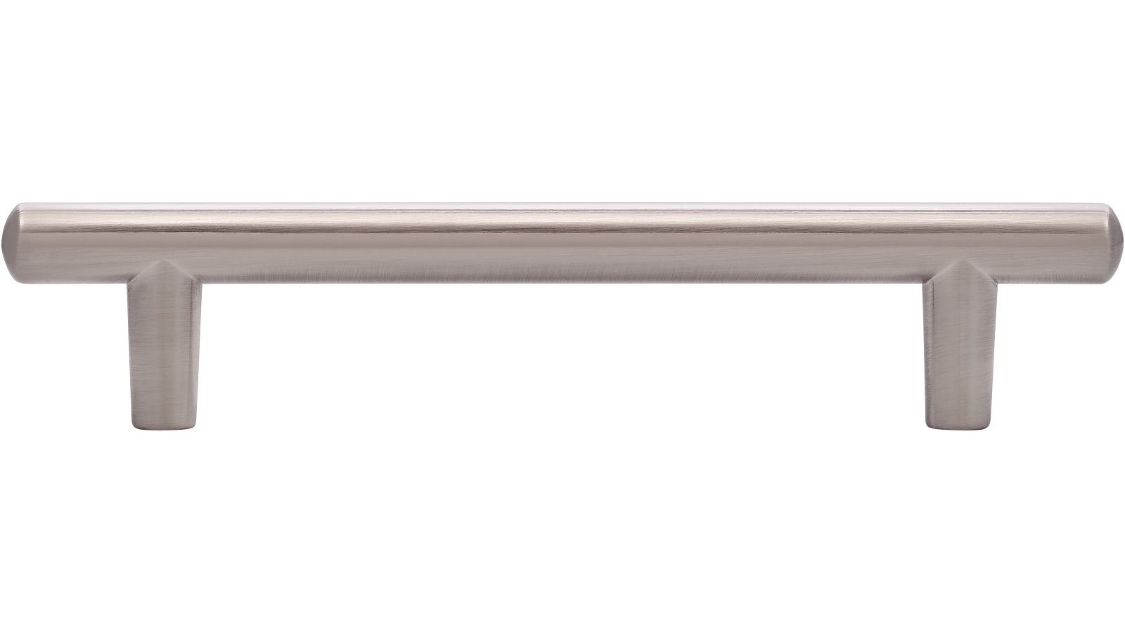 Griff Kaltenkirchen Druckguss vernickelt feingeschliffen - 135 mm lang  vor weißem Hintergrund