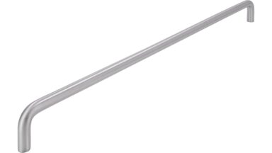 Griff Lemgo Edelstahl fein geschliffen - 426 mm lang  vor weißem Hintergrund