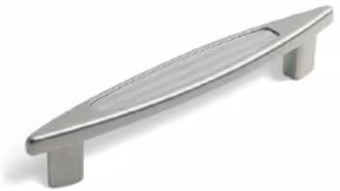 Griff Maintal Druckguss - Kunststoff matt vernickelt edelstahl - 160 mm lang vor weißem Hintergrund