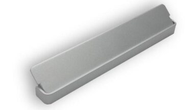 Griff Mayen Druckguss alufarbig pulverbeschichtet - 160 mm lang  vor weißem Hintergrund
