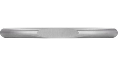 Griff Memmingen Edelstahl fein geschliffen - 111 mm lang  vor weißem Hintergrund