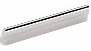 Griff Metzingen Druckguss chrom glänzend - 177 mm lang vor weißem Hintergrund