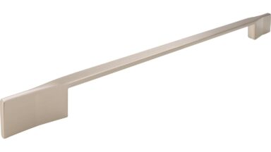Griff Neu-Anspach Druckguss vernickelt feingeschliffen - 374 mm lang vor weißem Hintergrund